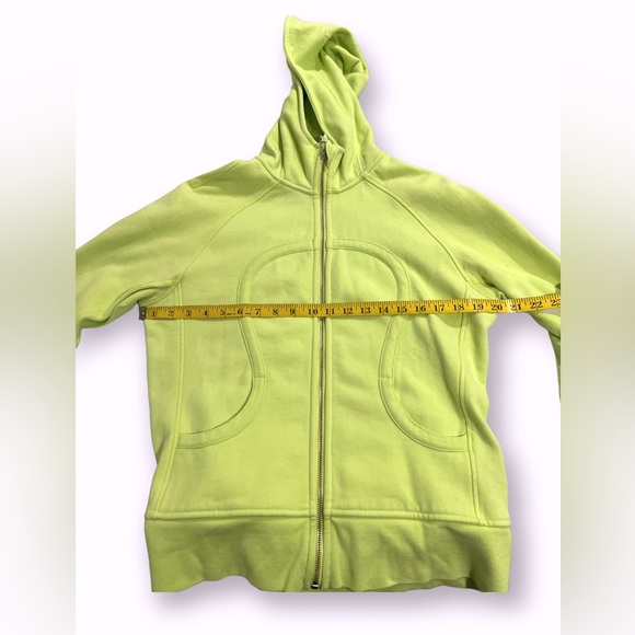 Green Lululemon scuba zip up - Picture 6 of 7
